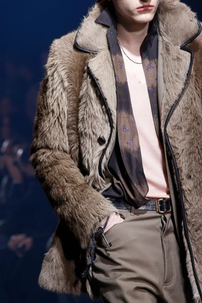Look 36